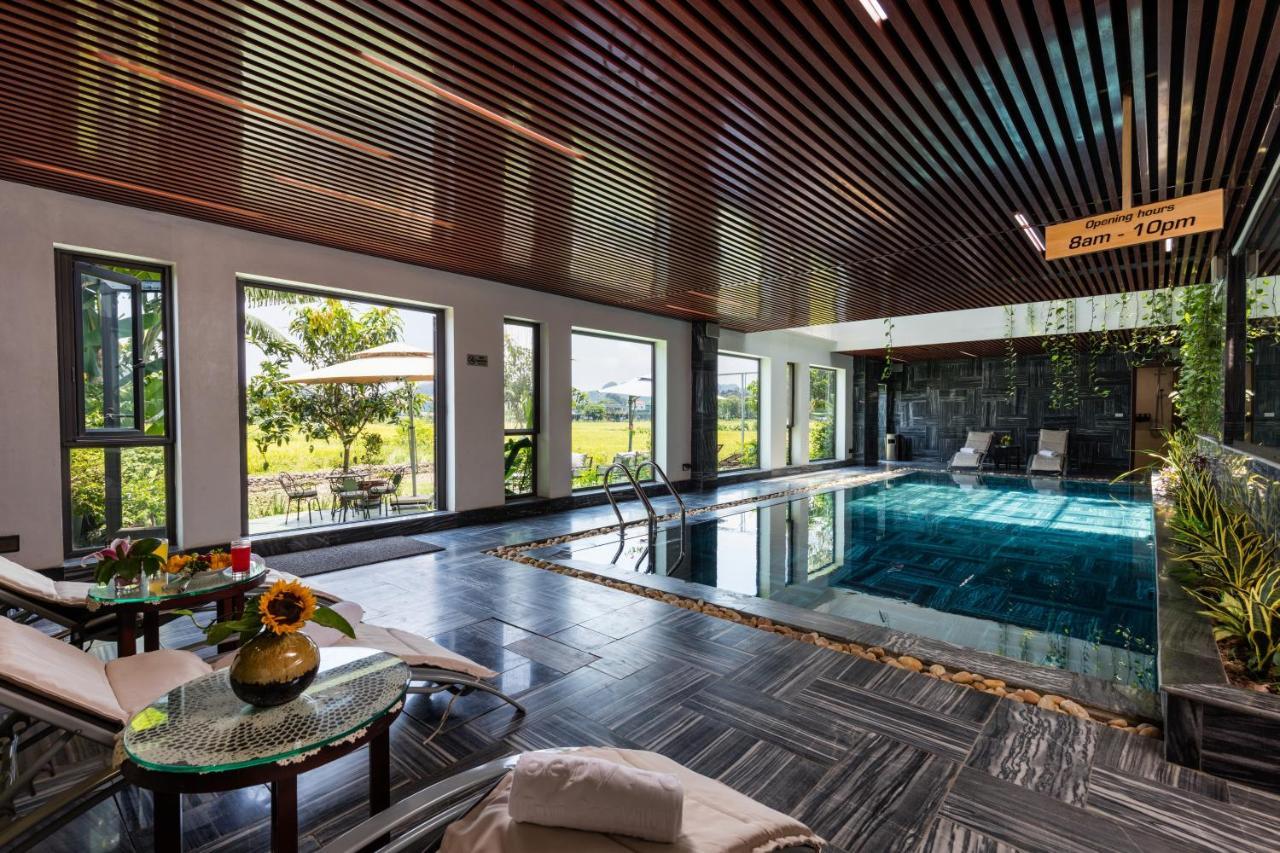 Liberty Hall Tam Coc Hotel & Villa นิญบิ่ญ ภายนอก รูปภาพ