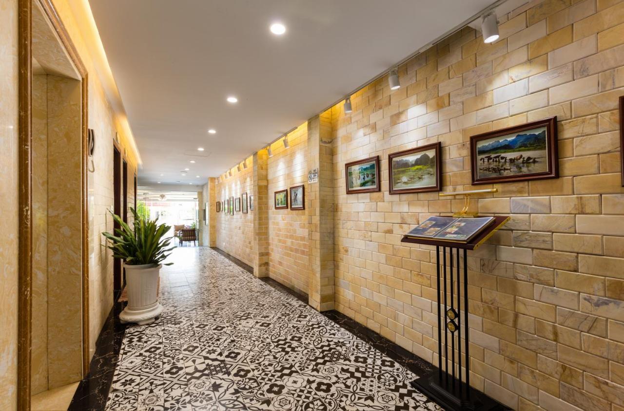 Liberty Hall Tam Coc Hotel & Villa นิญบิ่ญ ภายนอก รูปภาพ