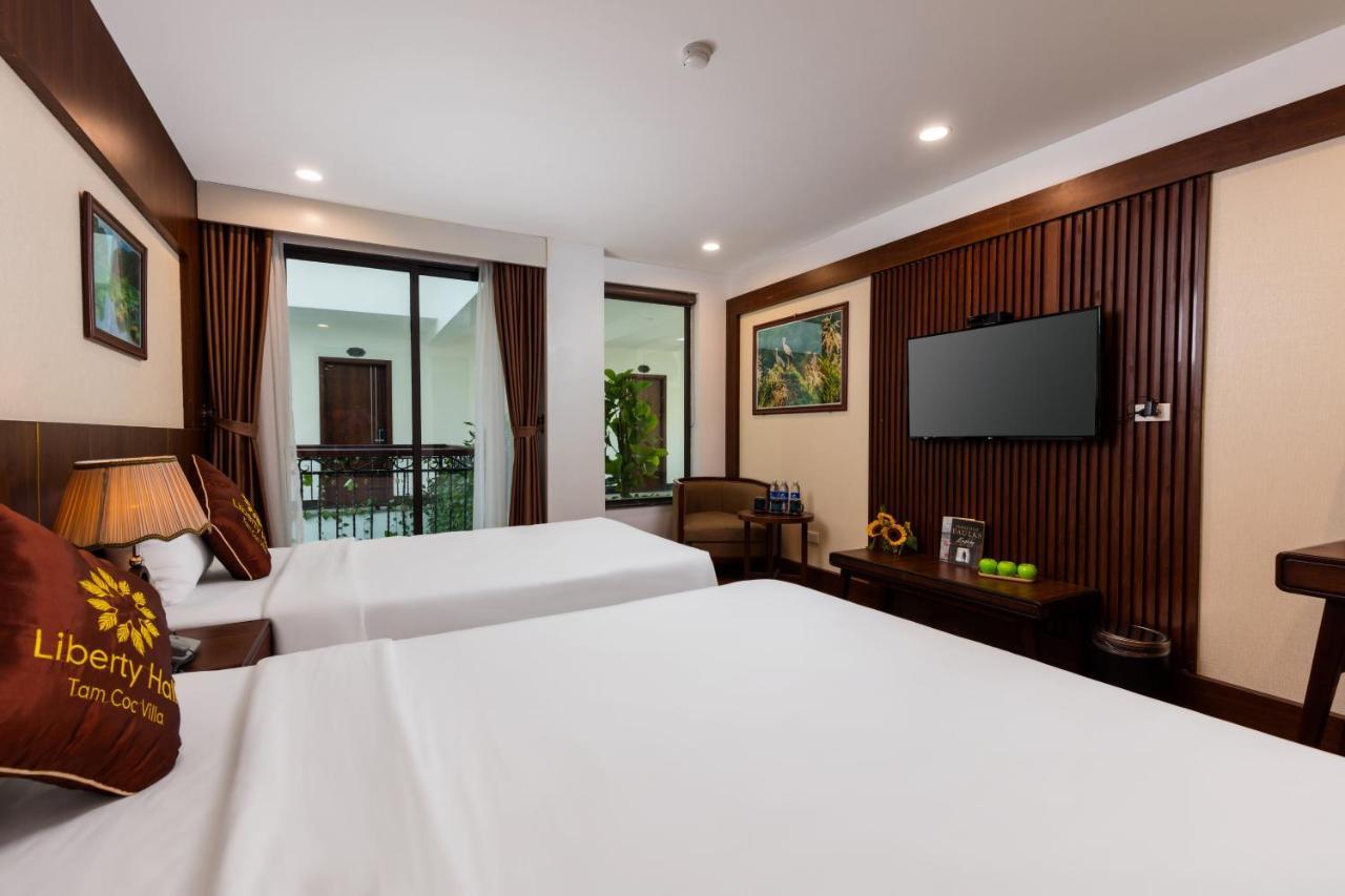 Liberty Hall Tam Coc Hotel & Villa นิญบิ่ญ ภายนอก รูปภาพ