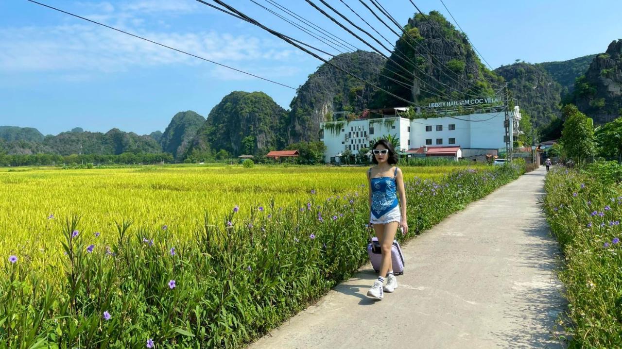 Liberty Hall Tam Coc Hotel & Villa นิญบิ่ญ ภายนอก รูปภาพ